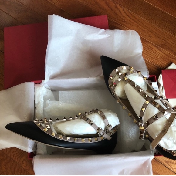 Valentino Rockstud Black Flats - Picture 3 of 7